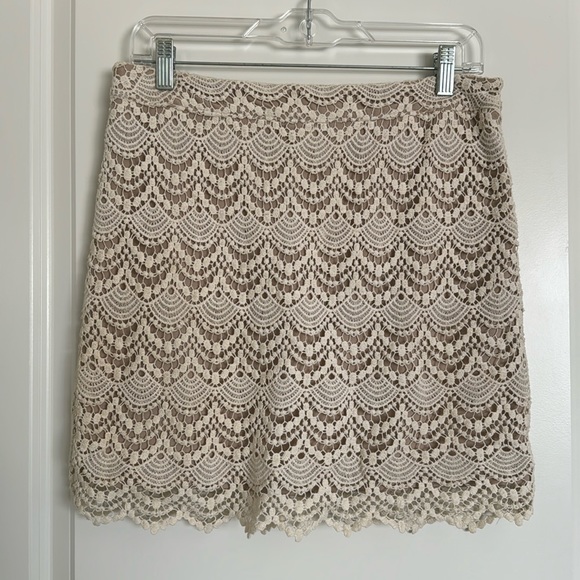 Forever21 Scalloped Lace Mini Skirt - Picture 1 of 4